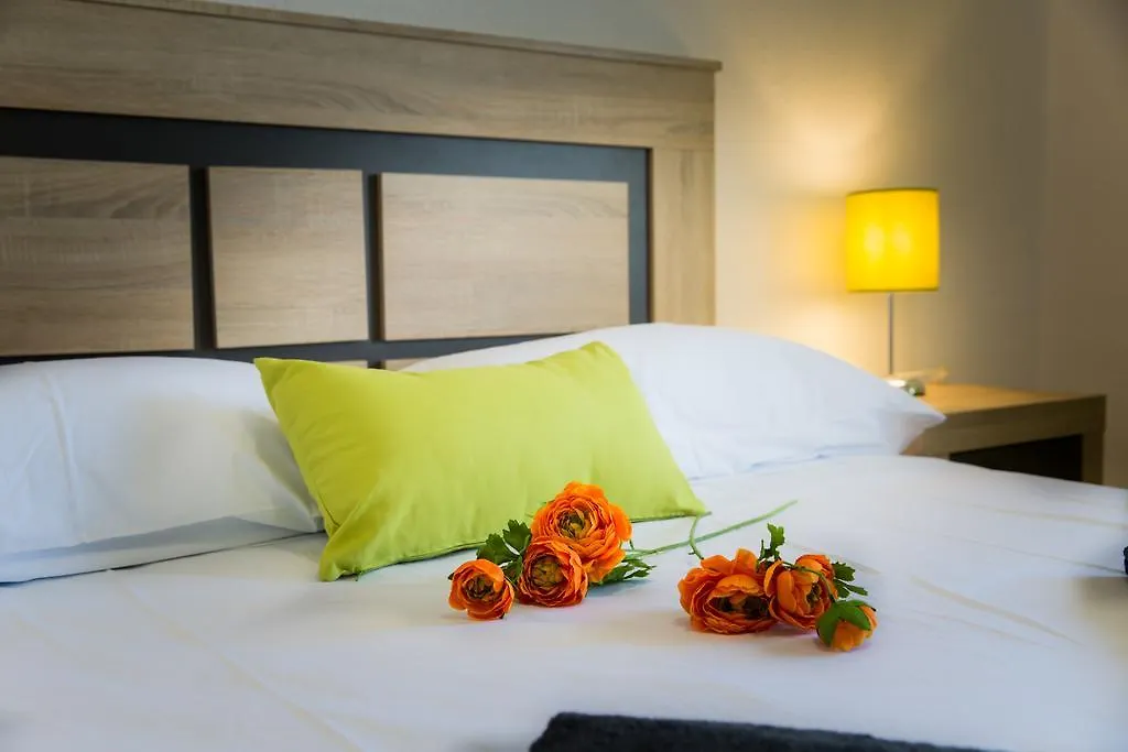 Holidays2Torremolinos Apartamento De 3 Dormitorios Con Terraza Y Piscina Comunitaria Torremolinos