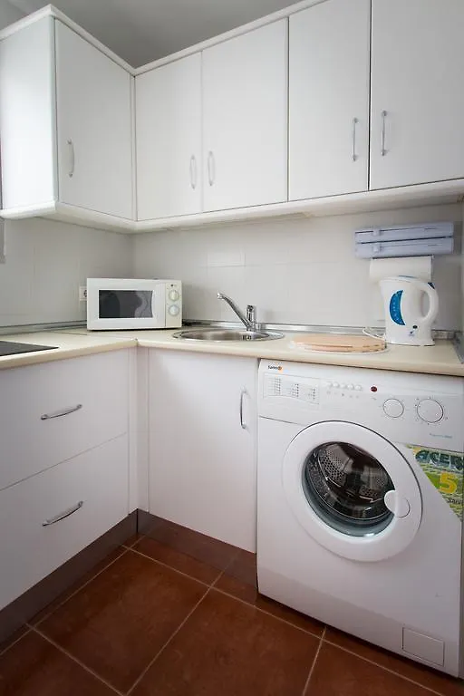 Holidays2Torremolinos Apartamento De 3 Dormitorios Con Terraza Y Piscina Comunitaria 0*, Torremolinos