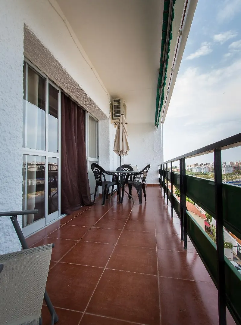 Holidays2Torremolinos Apartamento De 3 Dormitorios Con Terraza Y Piscina Comunitaria Apartment