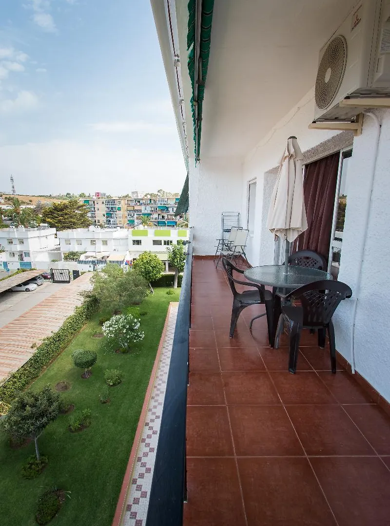Holidays2Torremolinos Apartamento De 3 Dormitorios Con Terraza Y Piscina Comunitaria