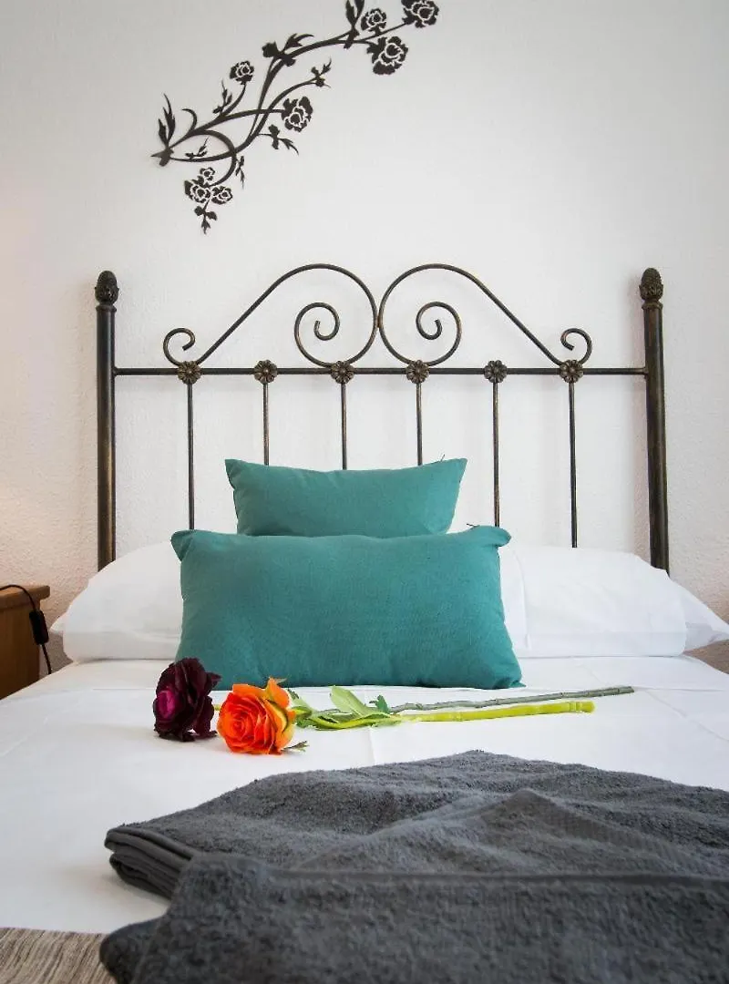 Appartamento Holidays2Torremolinos Apartamento De 3 Dormitorios Con Terraza Y Piscina Comunitaria